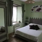 Le Manoir Bed & Breakfast Tourville-sur-Sienne