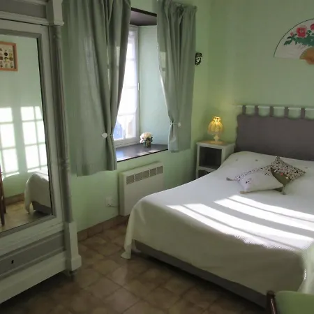 Le Manoir Bed & Breakfast