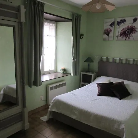 Le Manoir Bed & Breakfast Tourville-sur-Sienne